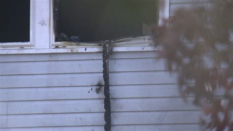 1 killed in Centerville, Virginia house fire on Christmas morning .